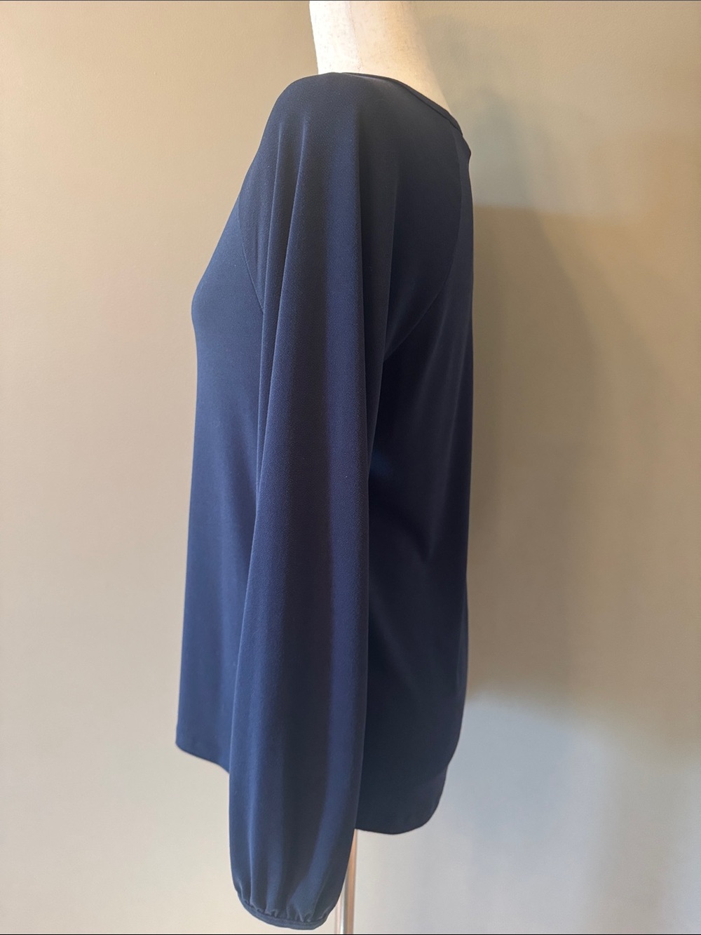 Banana Republic Factory Navy Long-Sleeve Keyhole Blouse - Picture 4 of 8